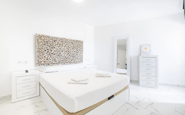 Torre Yago Deluxe 1-2 Levante Beach