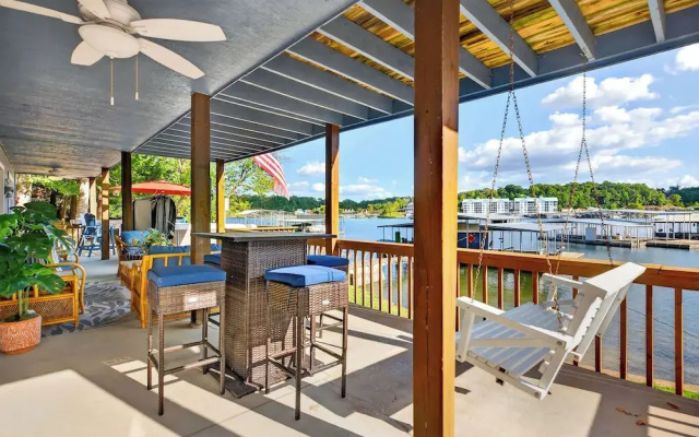 Lake Home Oasis - Sleeps 18