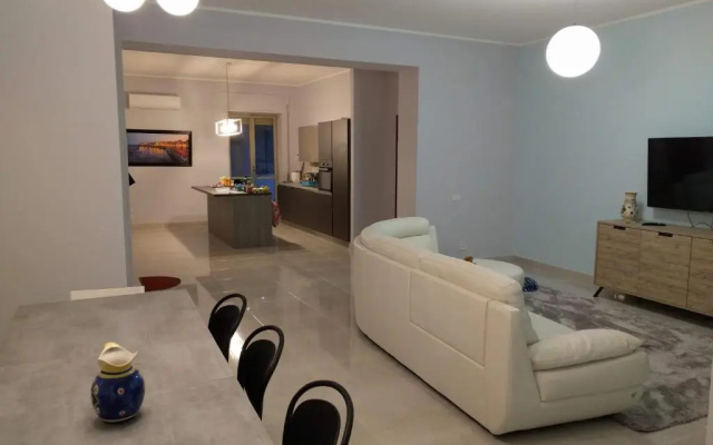 Casa Bella - 3 Baths - Walk to Ortigia