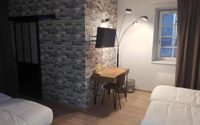 Le Relais Du Chapeau Rouge