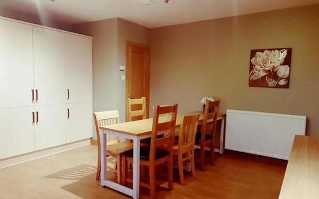 Yvi's 3 Bedroom Town Apartment
