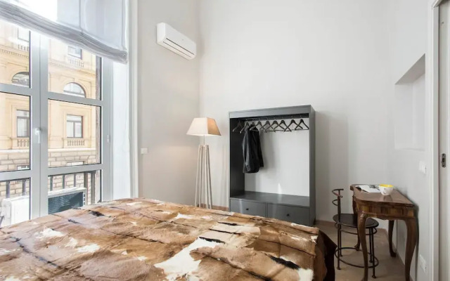 Prestigious Apartments Via Barberini