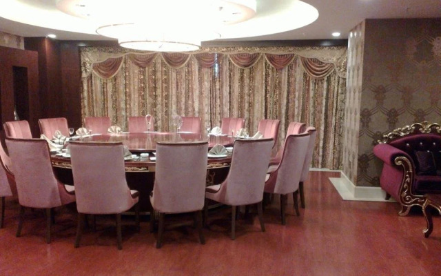 Huatong Hotel