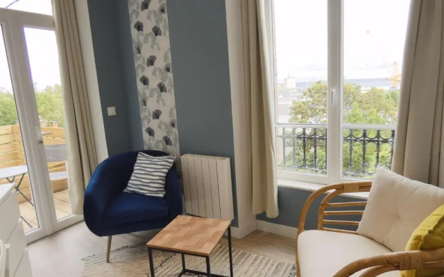 Charmant studio, terrasse privative [Moulin Blanc]