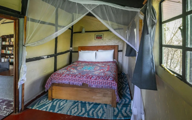 Punda Milias Lodge
