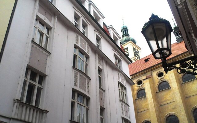 Отель Templova Apartments Чехия, Прага - отзывы, цены и фото номеров - забронировать отель Templova Apartments онлайн вид на фасад