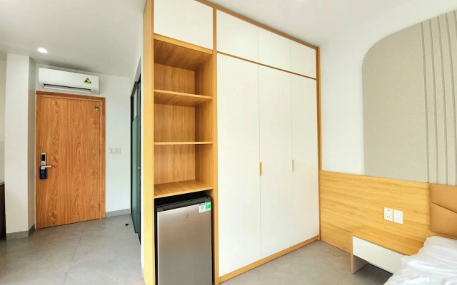 The LuxHomes Royal Apartment