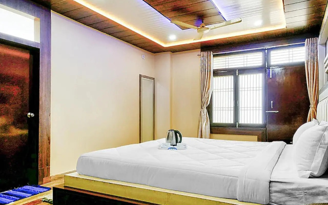FabHotel Saumendra