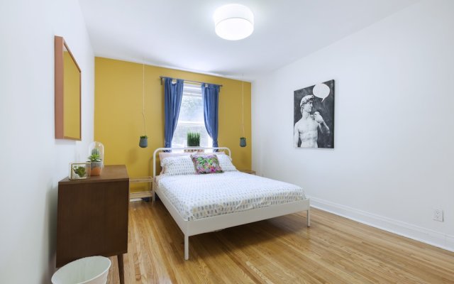 Gorgeous & Bright 4-Bedroom in Forest Hill (Free Parking) 0