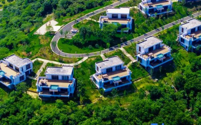 Yixing InLong  Lingshang Holiday House