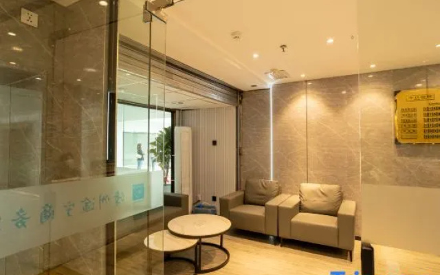 Zhangzhou Tuning Business Hotel (Hongxing Meikailong Branch)