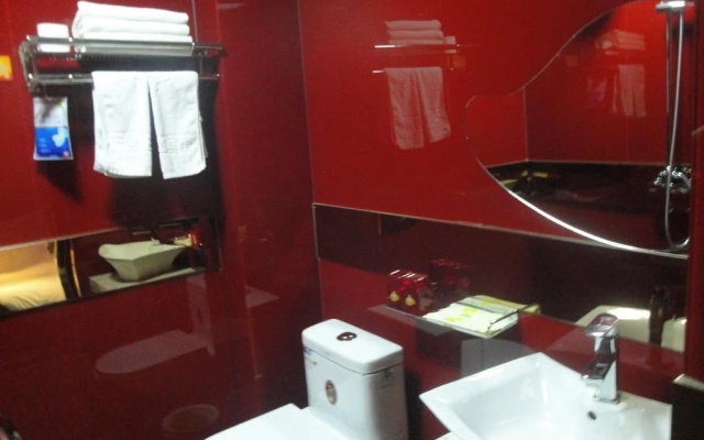 Mango Theme Hotel (Mudanjiang No. 4 Middle School)