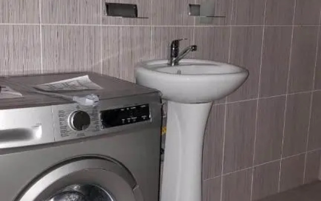 Cozy apartment in Mgzavrebi Hotel
