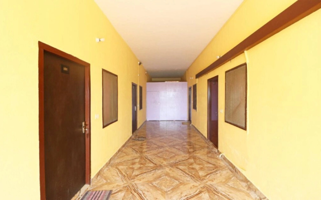OYO 28195 Corbett Junction