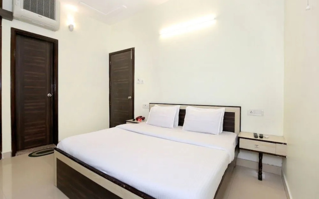 OYO 9243 Trumpets Hotel