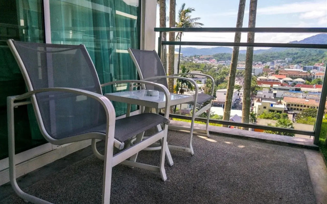 Sugar Palm Grand Hillside