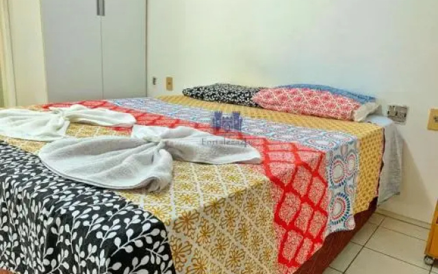 Quarto Com Vista Para O Mar Em Flat Compartilhado