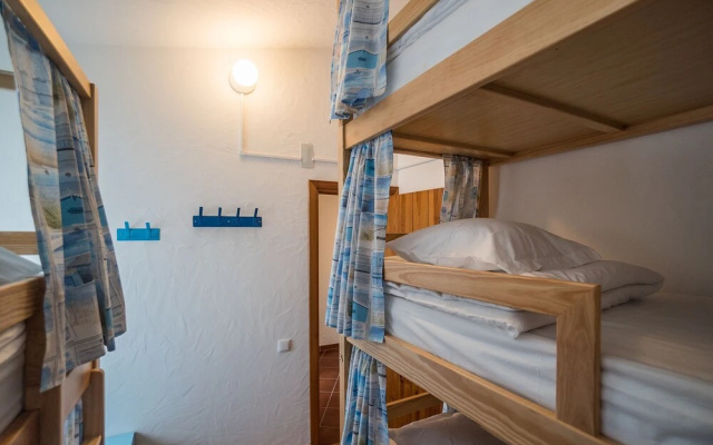 Ericeira Villa Surf Camp Hostel