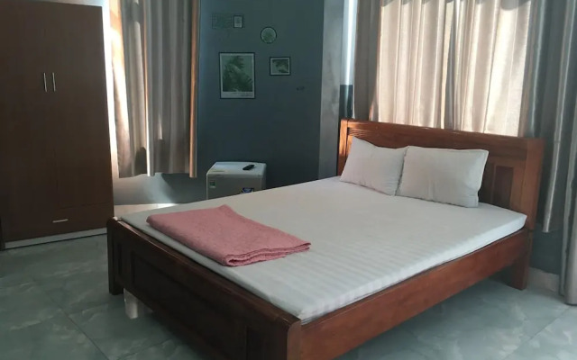 Ngoc Son by OYO Rooms