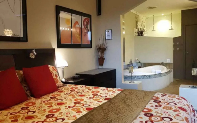 Riverview Rise Retreats