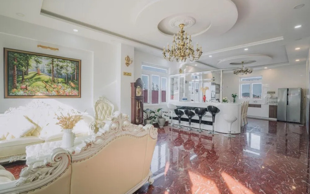 Flora Villa