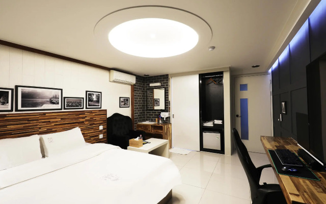 Merdi Hotel Suwon