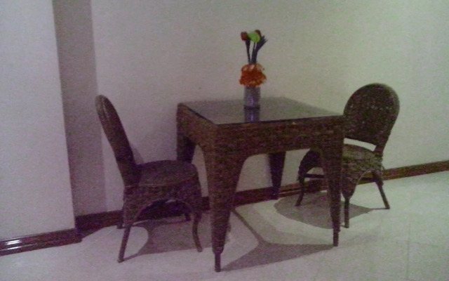 Red Tulip Hotel