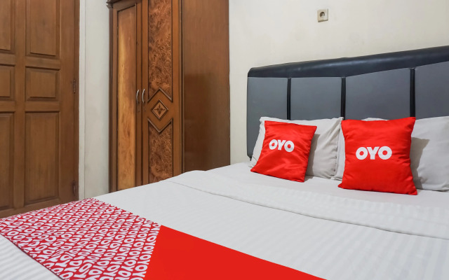 RedDoorz near Lokasari Mangga Besar 7