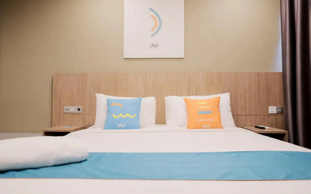 Sans Hotel Puri Indah Jakarta