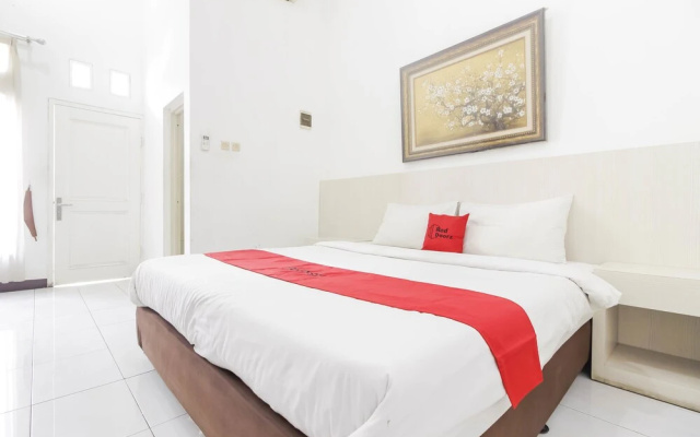 La Mega Hotel Cirebon by Reddoorz