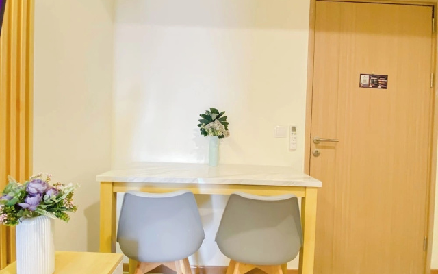 Practical 2Br For 3 Pax At Meikarta Apartment