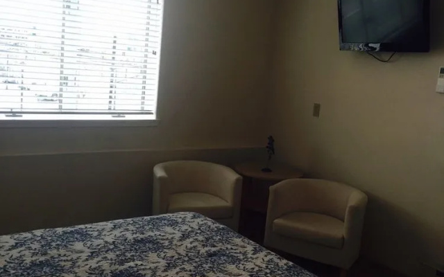 SurfSide Suites