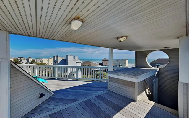 Pirates' View of the Sea by Ryson Vacation Rentals