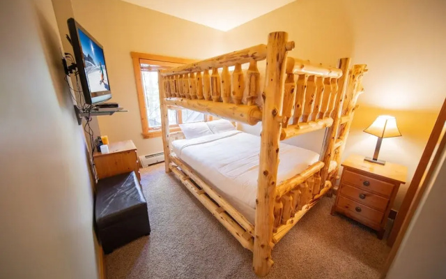 Expedition Station 8568 by SummitCove Vacation Lodging