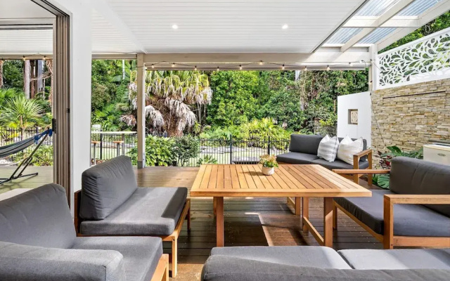 Spacious 3-bed Home With Patio Near Beach
