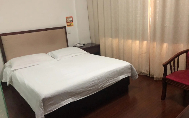 Donglong Hotel
