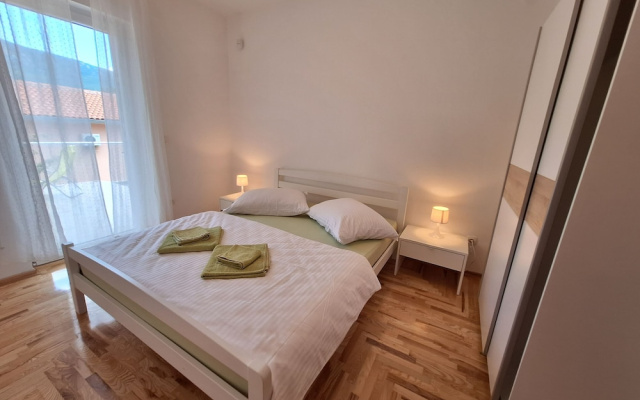 House Sanleon