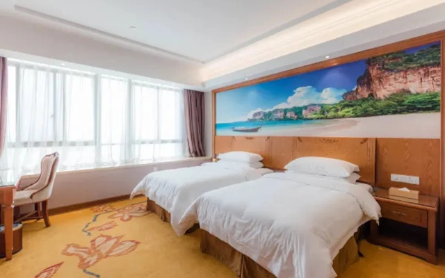 Vienna Hotel (Shantou Guiyu Branch)