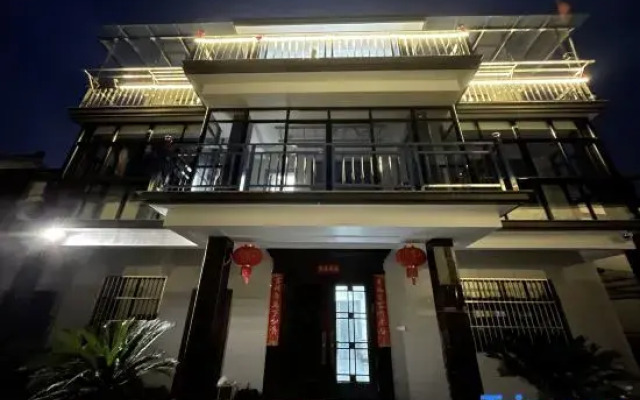 Yue pai Qing she min su