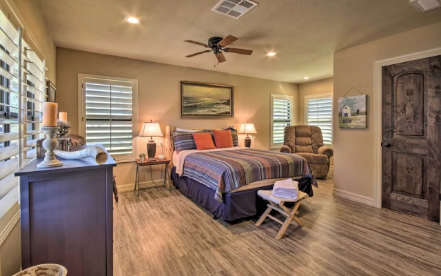 Lakefront Wallis Ranch w/ Private Beach & Patio!