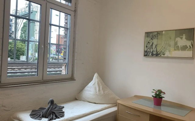Lovely Rooms Next to the Trainstation WG