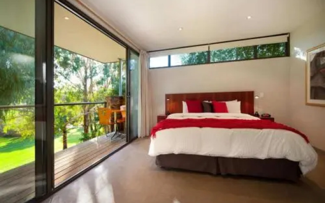 Lake Daylesford Lodge 7
