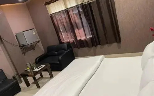 Hotel Maya Shayam
