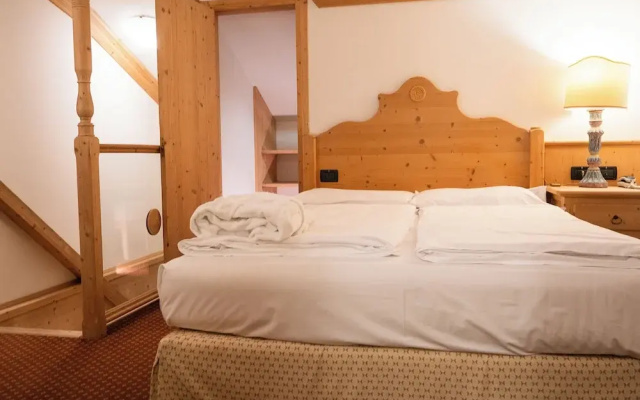 Grifone Dolomiti Resort