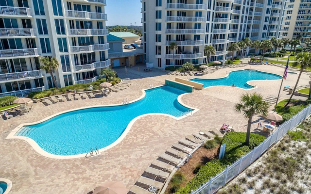 Silver Beach Towers 506w 4 Bedroom Condo by RedAwning