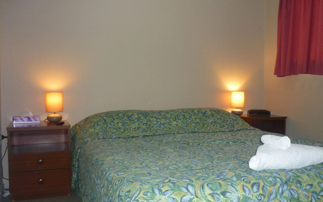 Spanish Lady Motel