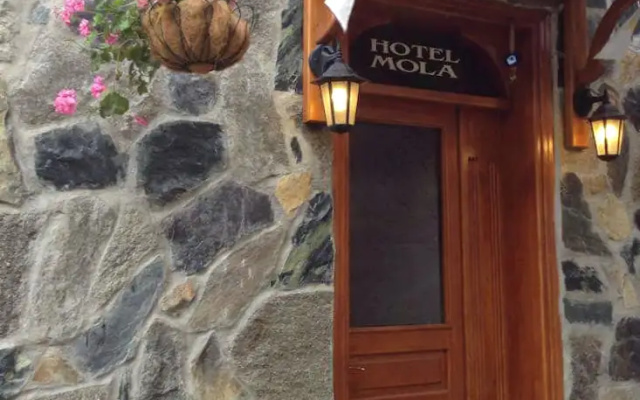 Hotel Mola