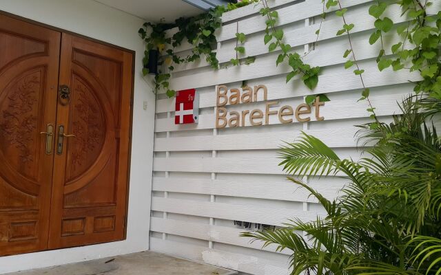 Отель Barefeet Naturist Resort вид на фасад