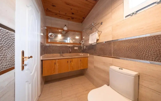 Assos Kadirga Otel