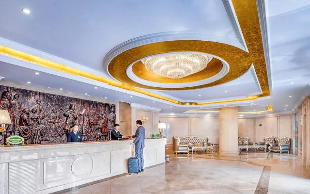 Vienna Hotel Shanghai Hongqiao National Exhibition Cente Sijing Metro Station